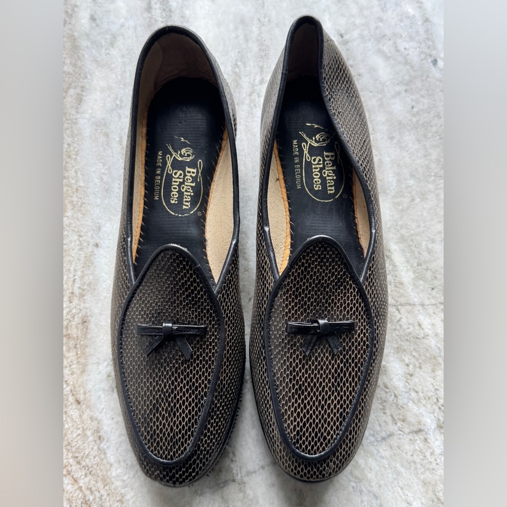 Belgian Shoes Midinette Gray Snake  Embossed Leather Slippers Loafers 6 Flats